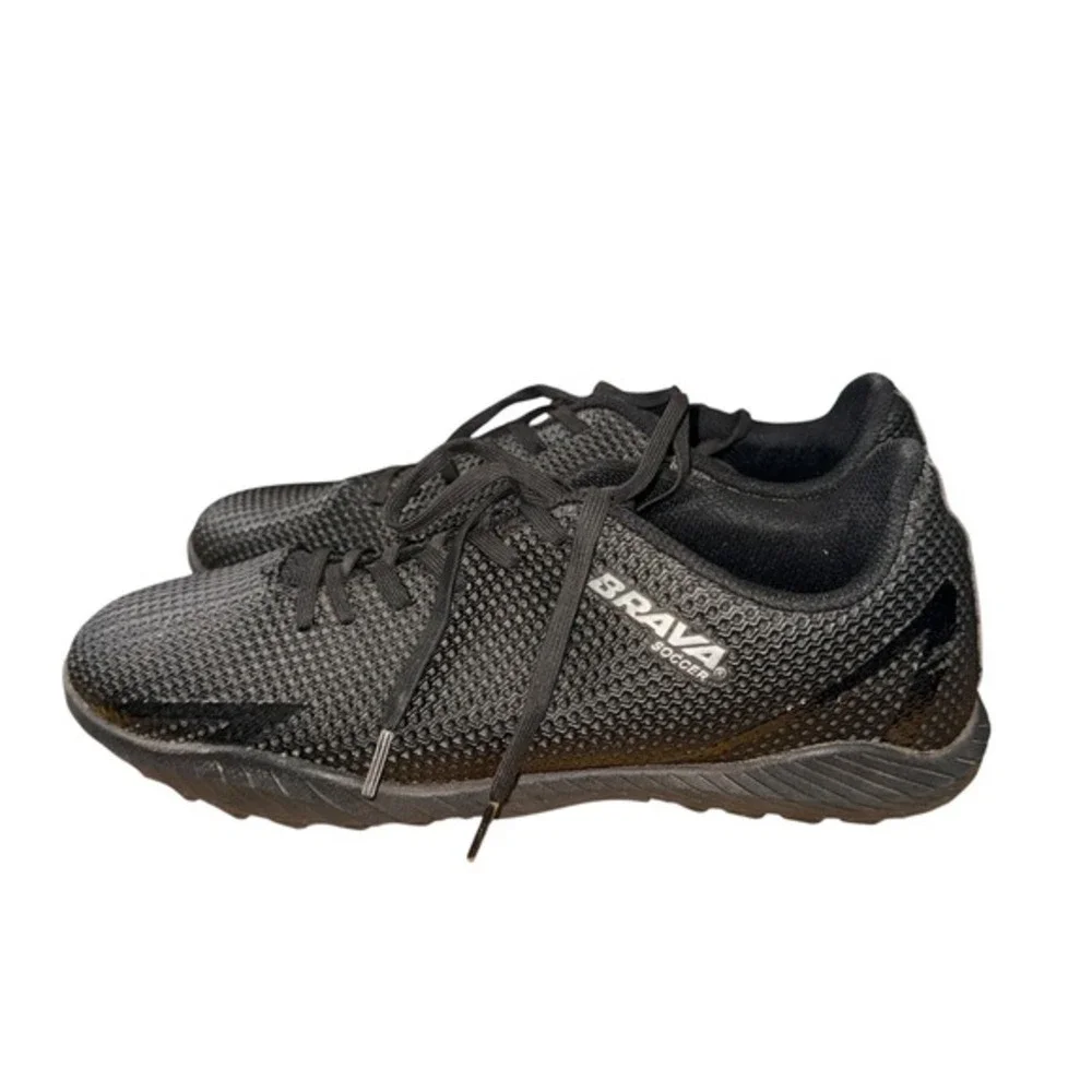 Brava Soccer‎ Turf Shoes Mens 11D Pre-Owned Shoes All Black Textured Lightweight